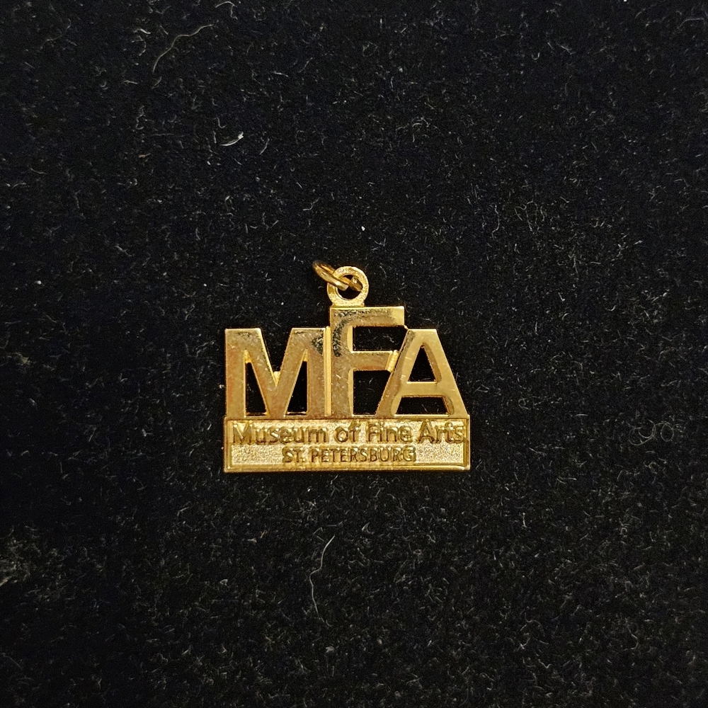 Vintage Museum of Fine Arts of St. Petersburg Small Gold Tone Pendant